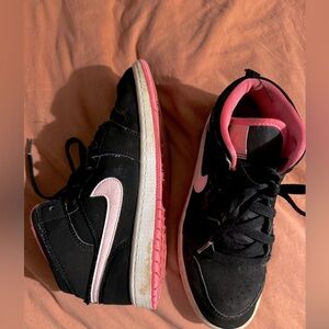 NIKE AIR JORDAN 1 Mid Girls 3Y